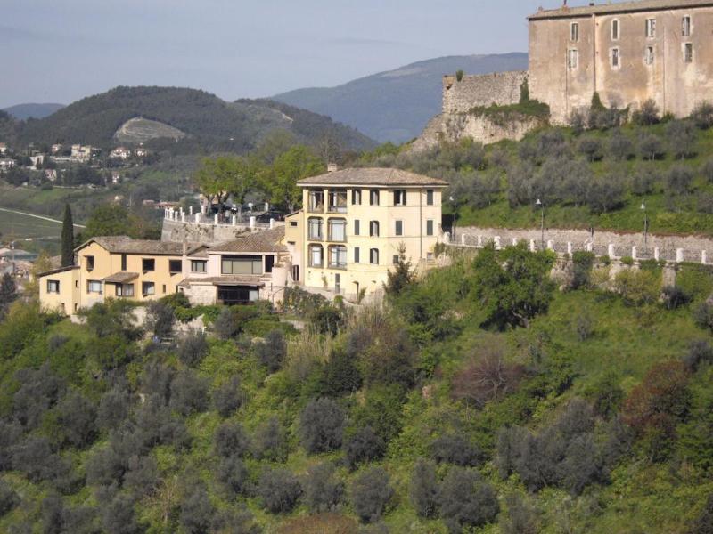 Hotel Gattapone Spoleto Ngoại thất bức ảnh